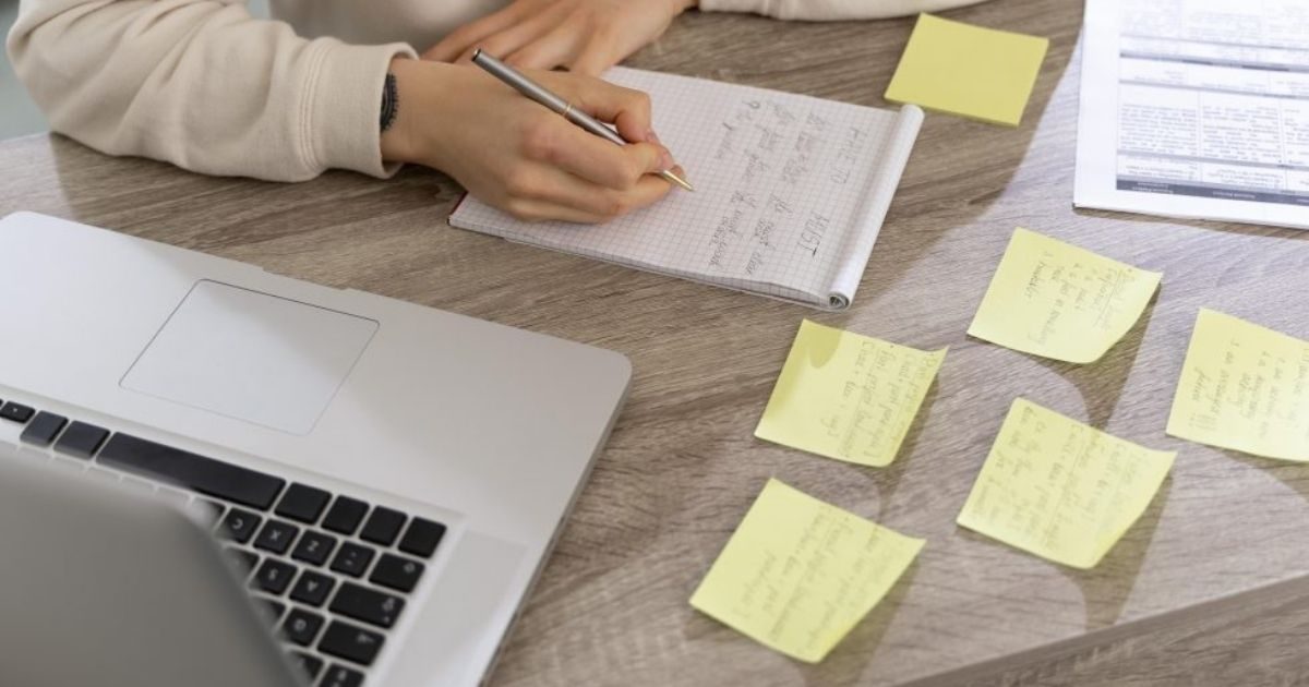 Đôi khi quá chăm chút vào những từ vựng mà bạn lại quên mất rằng kỹ năng viết - nói cũng quan trọng không kém